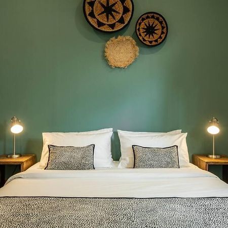 ギリ・トラワンガン Designer New 3Bdr - Lush Garden+Poolヴィラ エクステリア 写真
