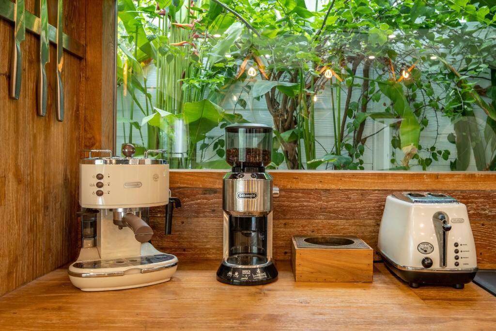 ギリ・トラワンガン Designer New 3Bdr - Lush Garden+Poolヴィラ エクステリア 写真